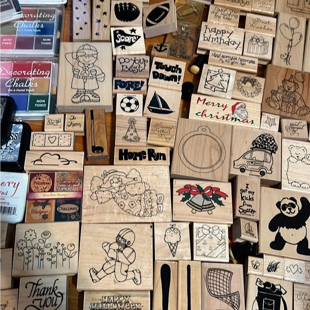 30 rubber stamps and 10 ink pads - Picture 6 of 7
